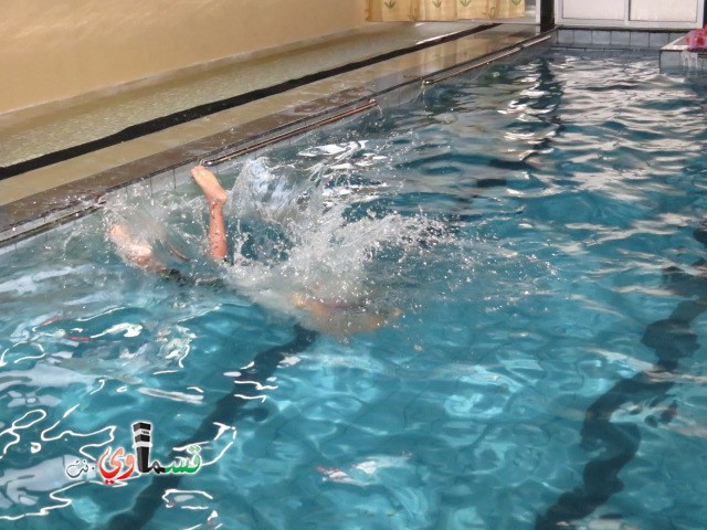 كفرقاسم فيديو- : تخريج الفوج الاولى من دورة ابطال السباحة بحضورالاهالي وفرحة عارمه بالابطال 
